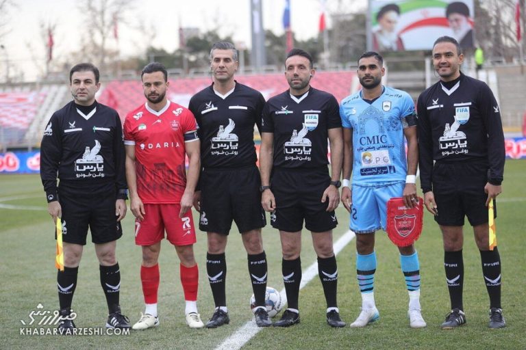 گزارش تصویری فوتبال چادرملو و پرسپولیس